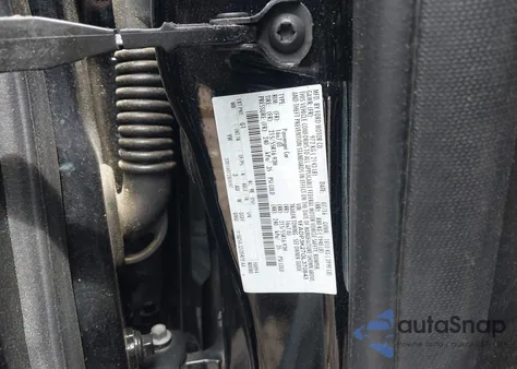 2016 Ford Focus Se z USA, uszkodzony, nr VIN 1FADP3K27GL370843